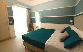 Hotel Ambassador
